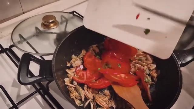 А давай...приготовим паэлью! Паэлья с морепродуктами или Paella de Marisco смотреть онлайн