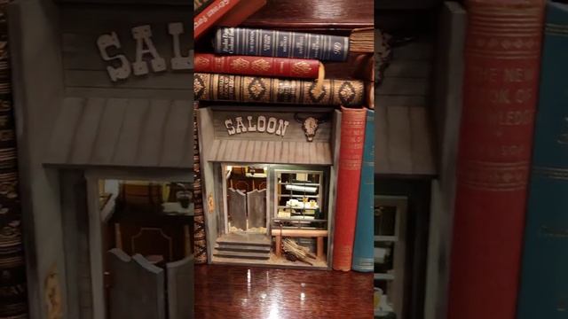 Book Nook Saloon смотреть онлайн