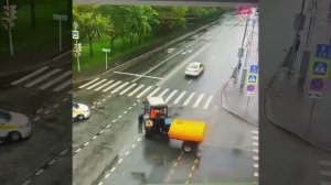 Напугали трактор.