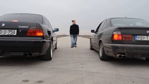 BMW E38 740i vs BMW  E34 525i street race