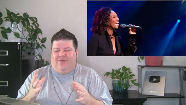 Voice Teacher Reacts to Yolanda Adams - I Believe I Can Fly смотреть онлайн