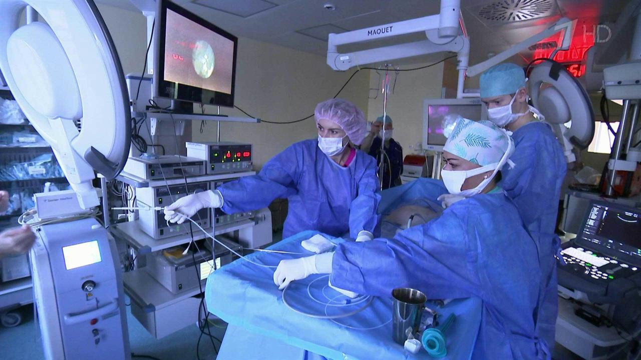 Фетальная хирургия. Хирургическая операция. Открытая фетальная хирургия.