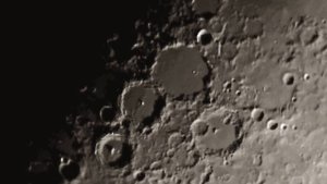 ЛУНА в телескоп - новые съёмки! Интересное и необычное на Луне. Супер увеличение!