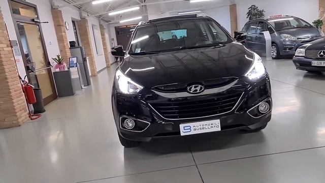 Hyundai IX35 1.7 CRDi 115cv Xpossible 2WD смотреть онлайн