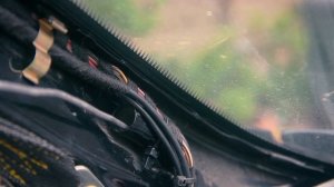 ЗАТОПИЛО МАШИНУ ВОДА ПОД ВОДИТЕЛЬСКИМ КОВРИКОМ BMW X5 ЗАБИЛО ДРЕНАЖ ЛЮКА