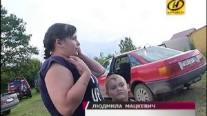 Парня, засыпанного в колодце на глубине 25 метров, всё ещё надеются спасти в деревне под Воложином