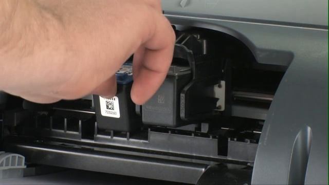 Replace the Cartridge | HP Deskjet D1500 Printer | HP смотреть онлайн