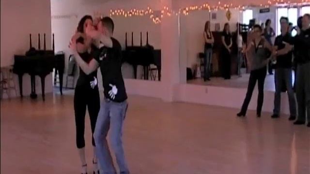 Ataca Jorgie & La Alemana, Left Foot Boogie Bachata Booty Camp, Seattle 3/6/10 смотреть онлайн