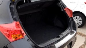 Toyota Auris. 2013. 1.5 л. 4WD.