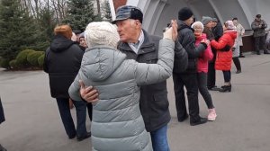 В БОКАЛАХ ТИХО ТОНУТ СВЕЧИ, А Я ТОНУ В ГЛАЗАХ ТВОИХ❤️ ТАНЦЬІ В ПАРКЕ ГОРЬКОГО ❤️ХАРЬКОВ 2023