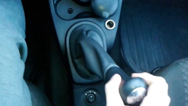 Видео: Как включить задний ход в ЛАДА ЛАРГУС? смотреть онлайн