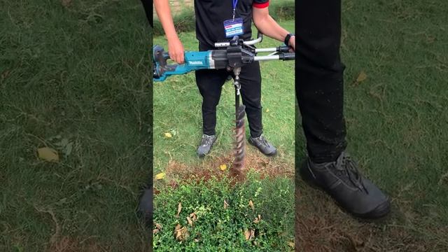 Máy khoan đất DDG460 Makita смотреть онлайн