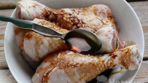 Запеченные голени в панировочных сухарях