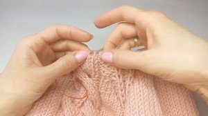 Джемпер для девочки с центральной косой/ реглан снизу с вытянутыми петлями/ возраст 4-5 лет/ Часть