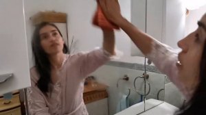Чистим зеркало без разводов и химии! Эффективная экоуборка! Смотреть всем!