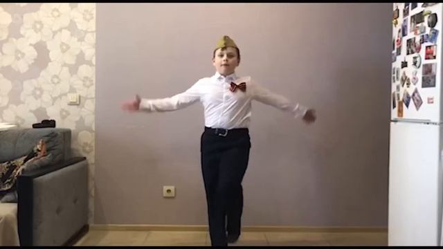 ТАНЕЦ КО ДНЮ ПОБЕДЫ! 09.05.2020 Постановка Зайцевой В.Н. смотреть онлайн