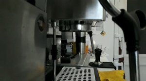 Я-Ж-БАРИСТА! Бездонный портафильтр на Gaggia Classic. Первый раз в первый класс