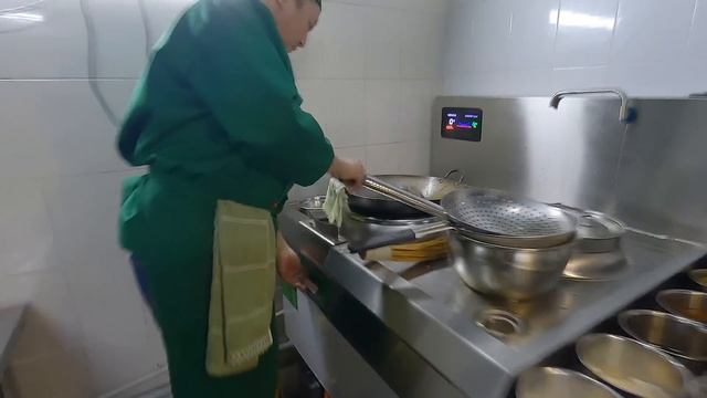 ПАМПУШКА ЛАГМАН! ГУЙРУ ЛАГМАН, ЦОМЯН ЛАГМАН, НАШУМЕВШАЯ ЕДА ОТ ШЕФ ПОВАРА НУРИКА