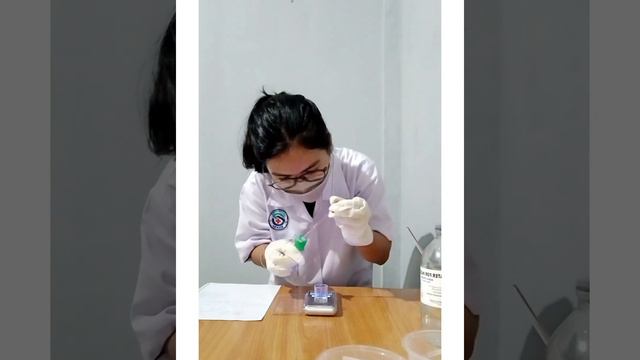 How To Make A Face Mist Using Lavender As The Active Ingredient For Acne-Prone Skin смотреть онлайн