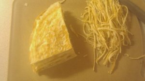 Салат блинный с курицей