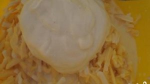 Картофельная запеканка с сосисками и сыром