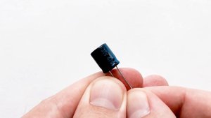 Как за 5 минут сделать регулируемый блок питания из зарядки своими руками