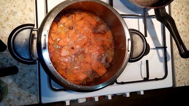 Картофельно-тыквенное жаркое с уткой смотреть онлайн