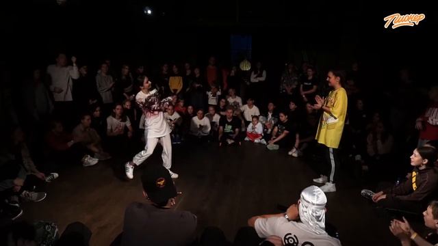 Виноград vs Дори || 1/4 girls Beginners 1x1|| Пионер Battle vol.2 смотреть онлайн