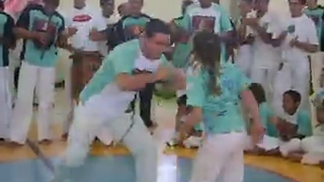 baluarte capoeira barby pegando corda infantil смотреть онлайн