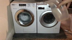 Miele and Bosch toy washing machine || Mini wash race, who will win?