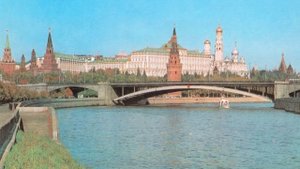 "ПОД ЛУНОЙ ЗОЛОТОЙ"... (Фото Ретро-СССР (в цвете) - Поёт Антонина Клещёва)