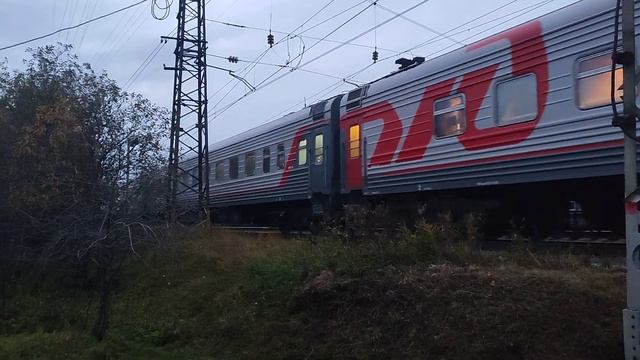 ЭП1-044, отправляется с поездом №147, сообщением Мурманск- Адлер, 2.10.2022г. смотреть онлайн