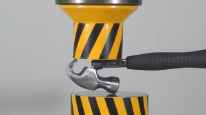 Гидравлический пресс и молоток- пресс не выдержал