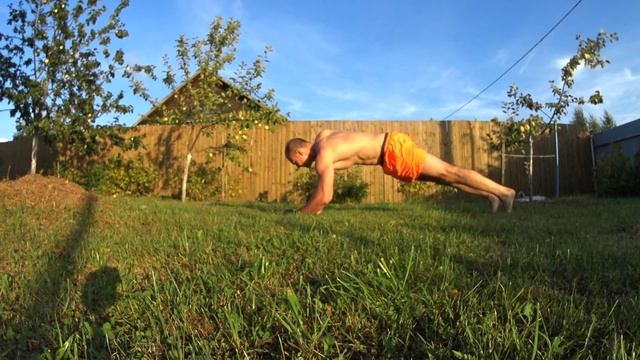 Прокачиваю кор при межпозвоночной грыже(планки) смотреть онлайн