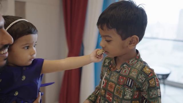 Shaurya Ne Diya Myra Ko Sabse BADA SURPRISE !! | Raksha Bandhan Celebration | Hungry Birds Inside смотреть онлайн