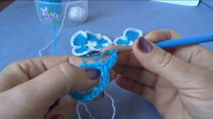 Цветы крючком "Незабудки".