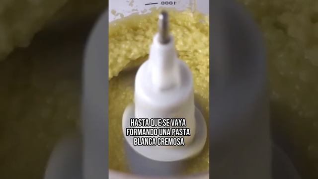 PREPARA ESTA DELICIOSA SALSA LIBANESA CON TODOS LOS BENEFICIOS DEL AJO | Delicioso Toum смотреть онлайн