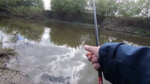 РЫБАЛКА НА СПИННИНГ ВЕСНОЙ НА РЕКЕ.
