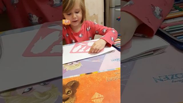 дочка рисует овощи смотреть онлайн