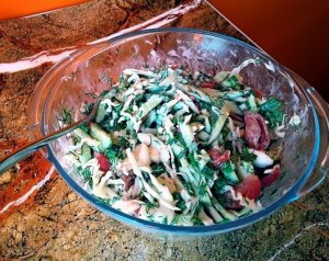 Салат - как много в этом слове...  ))