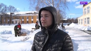 Студенты и школьники смогли испытать себя в эстафете Один день из армейской жизн.mp4