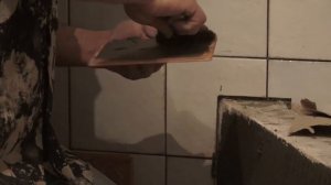 Как правильно класть плитку на стену?