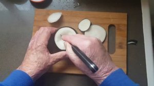 Черная редька от кашля.