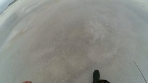 Ловля РОТАНА по первому льду на блесну! БЕЗКИВКОВАЯ УДОЧКА! (Спонтанная рыбалка)