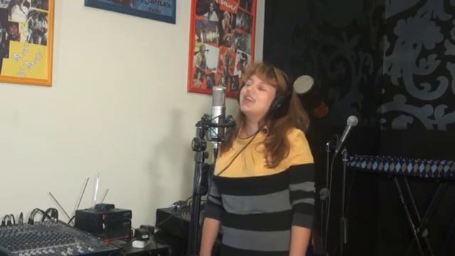 судияАльМак Агрова Вика Розы тёмные смотреть онлайн