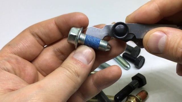 Болты с мелкой резьбой 10 x 1.25 мм смотреть онлайн