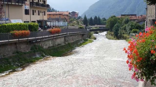 Альпы.Италия-Швейцария из городка Castro в горнолыжный курорт Sankt Moritz смотреть онлайн