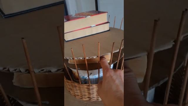 Как плести кашпо без дна из бумажной лозы DYI