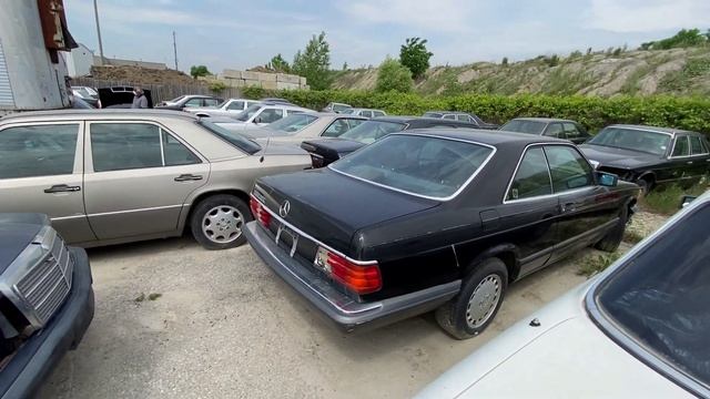 Много старых Мерседес разборка Канада 124 123 126 190 140 W116 / Mercedes Benz