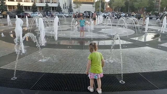 Вечер на улице Красная)Переезд в Краснодар 2018 смотреть онлайн